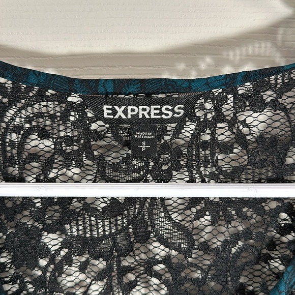 Express Top - Picture 2 of 5